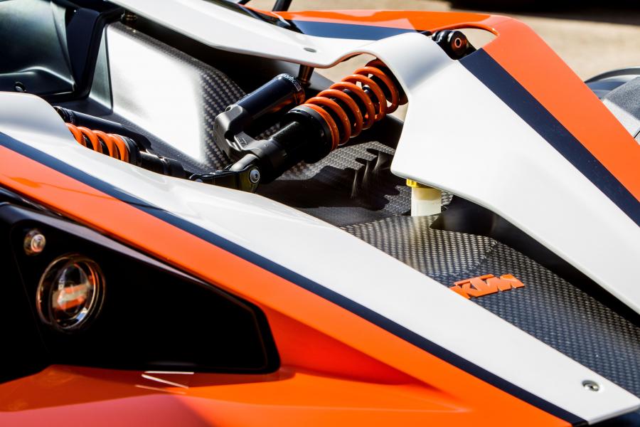 Детали экстерьера KTM X-Bow R 2011 года  (фото 18 из 30)